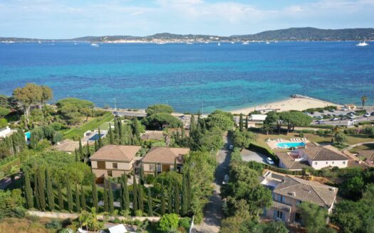 Appartement 4 pièces avec jardin et vue mer